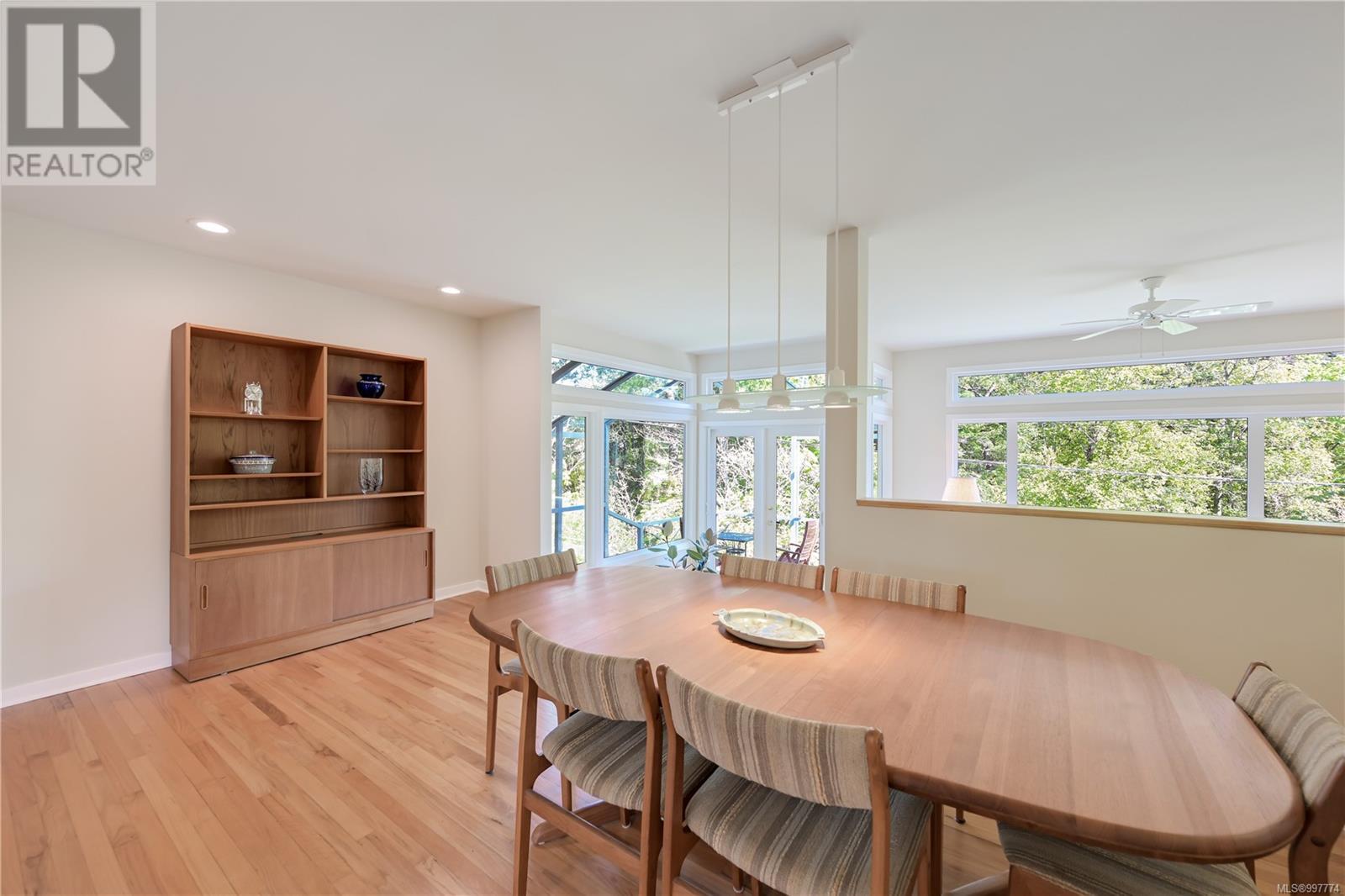 710 Brookridge Pl, Saanich, British Columbia  V8Z 3B9 - Photo 10 - 997774