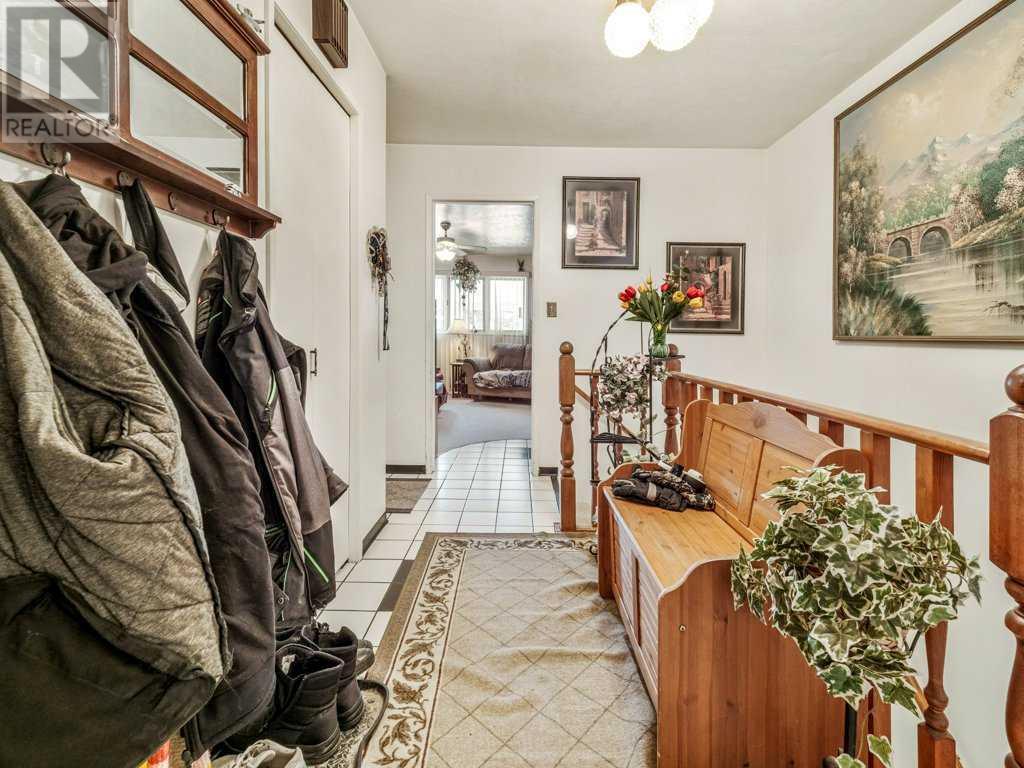 Property at 33 Nevada Road W image 4