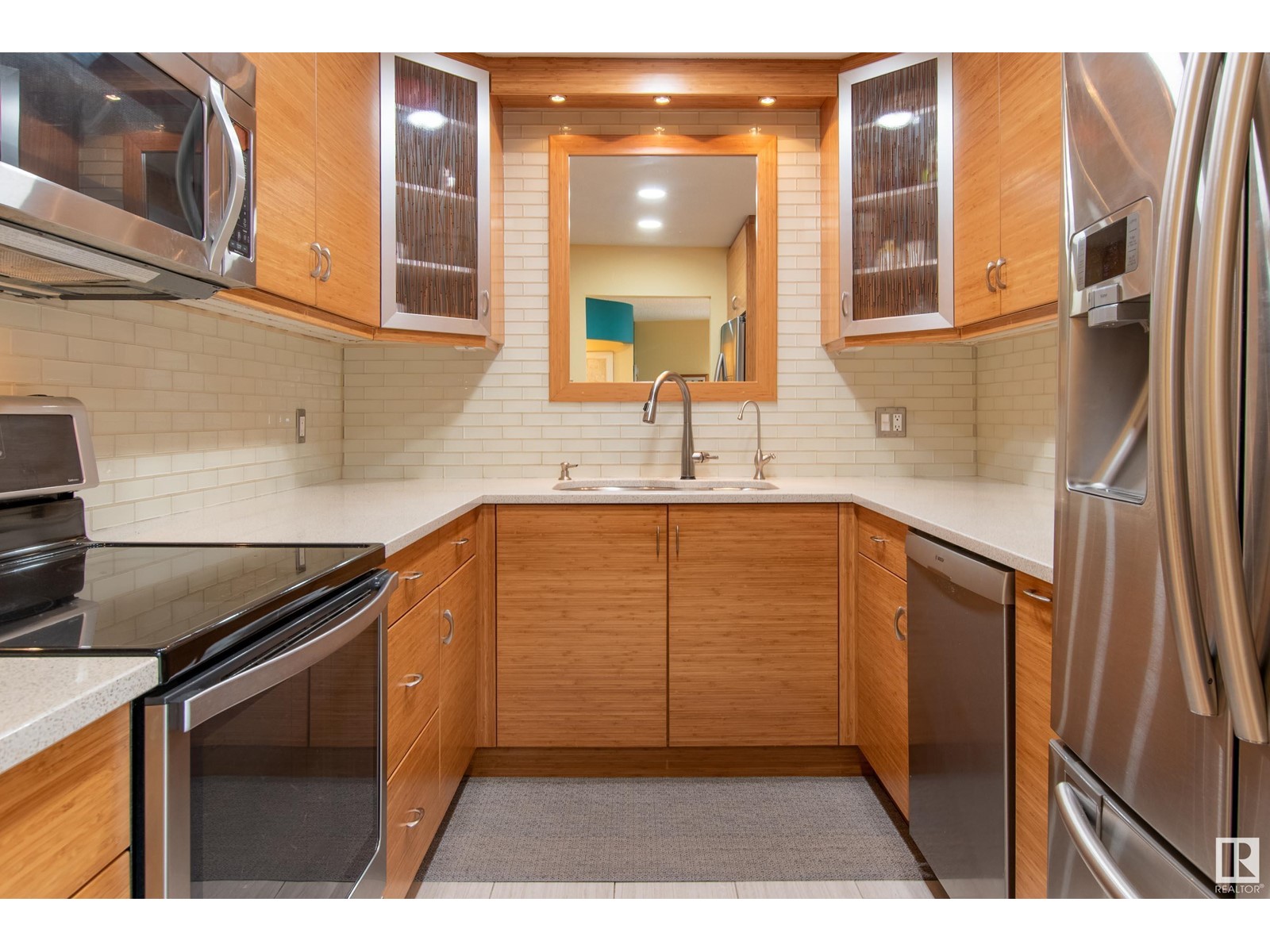 Property at #36 10160 119 ST NW image 3