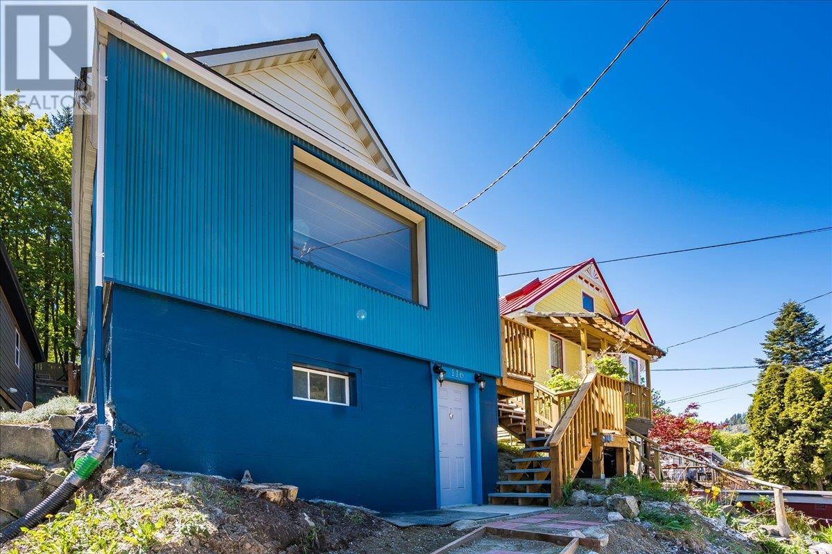 Property at 116 Chatham Street image 2