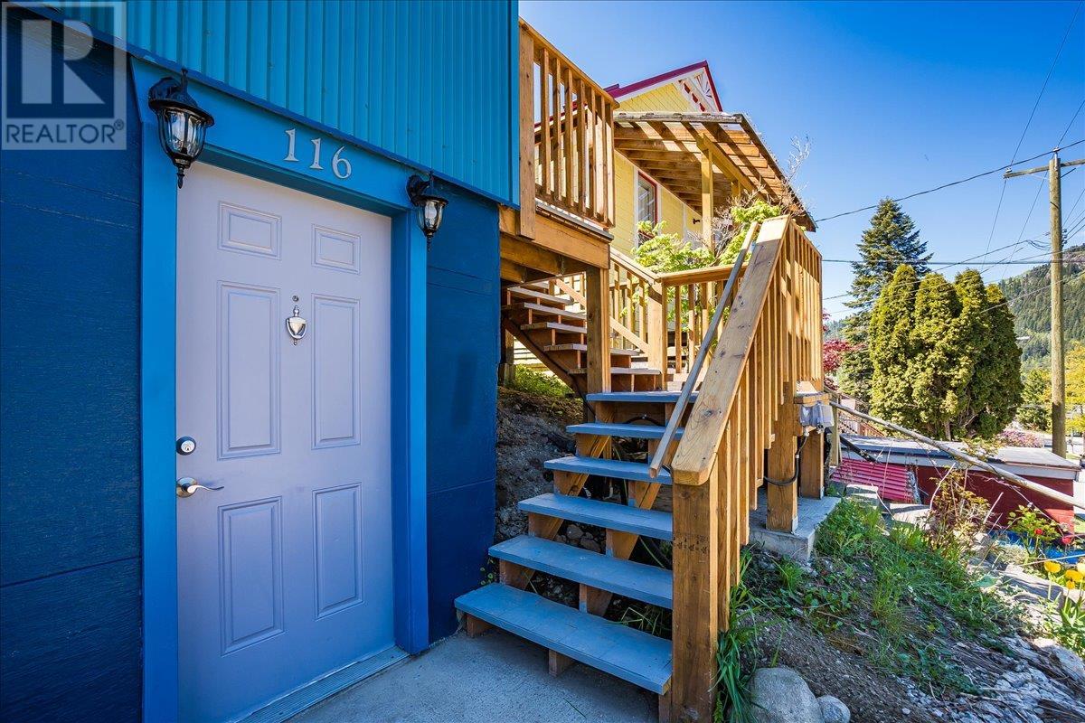 Property at 116 Chatham Street image 3
