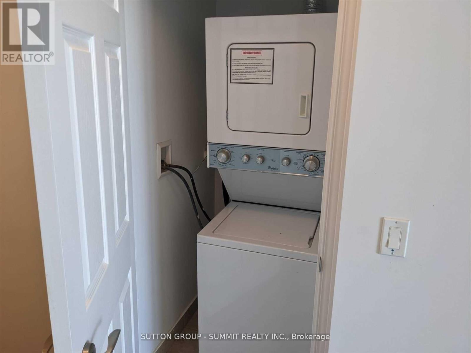 802 - 339 Rathburn Road W, Mississauga, Ontario  L5B 0C8 - Photo 12 - W12025398