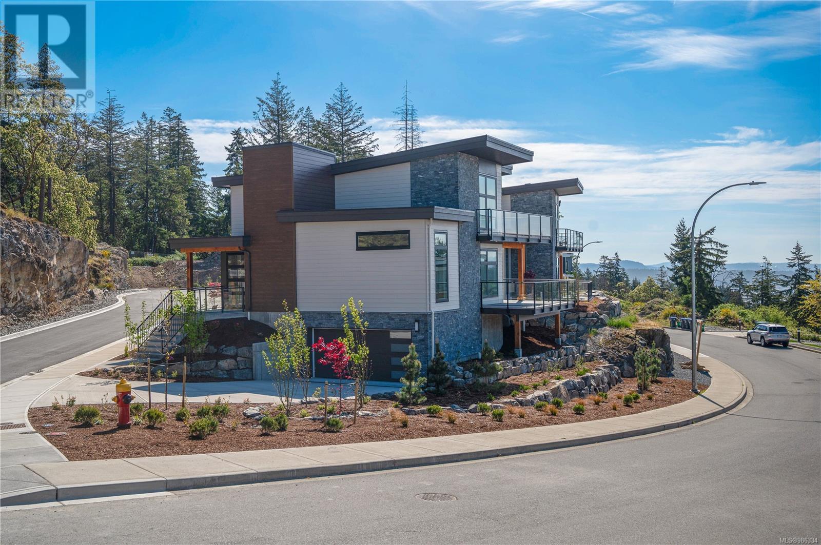 Property at 102 1220 Manzanita Pl image 3