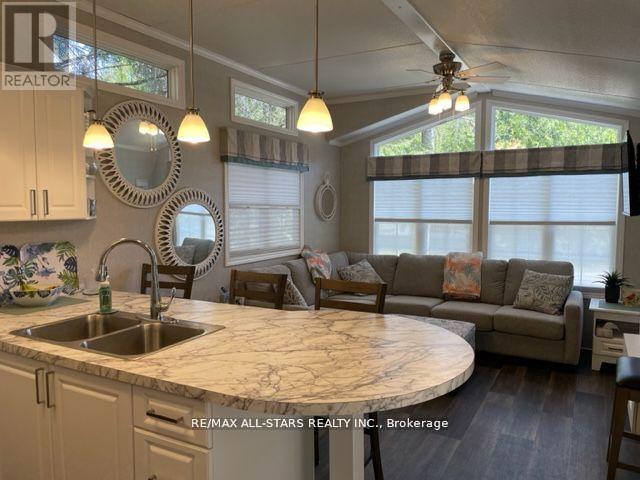 220 - 2152 County Rd 36 Road, Kawartha Lakes, Ontario K0M 1L0 - Photo 10 - X12128814