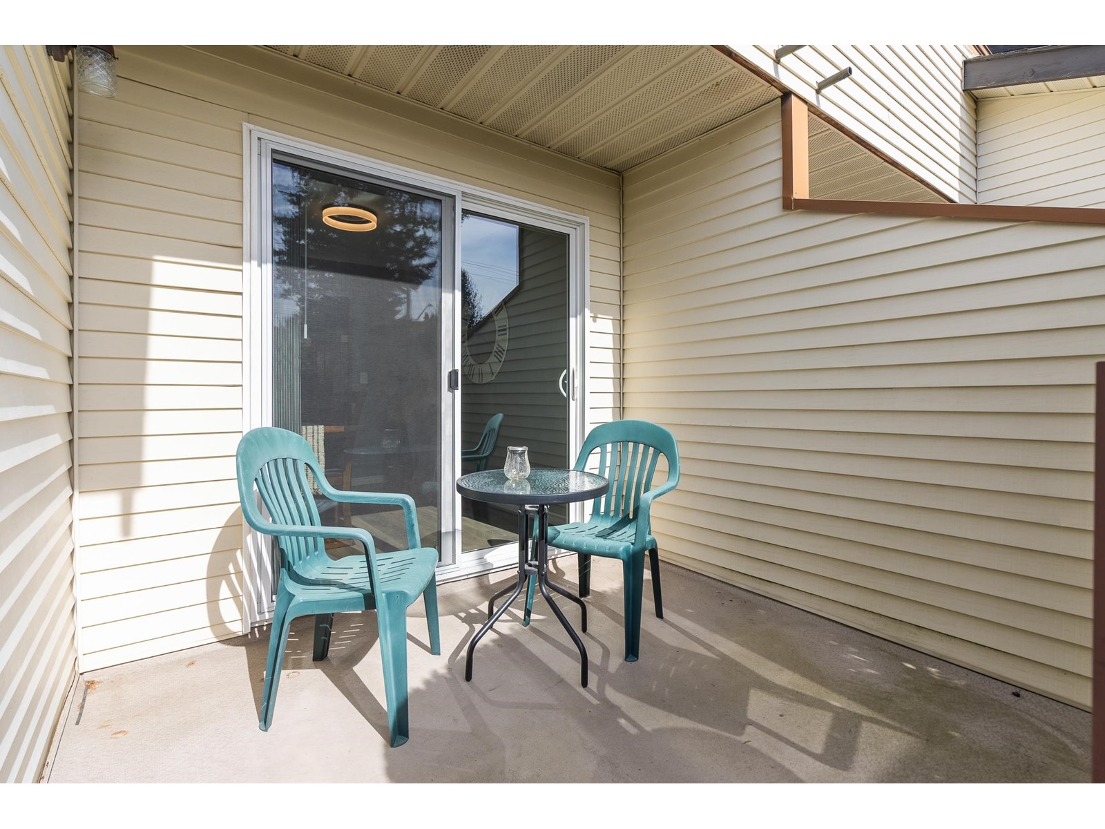 8 33951 Marshall Road, Abbotsford, British Columbia  V2S 1L6 - Photo 9 - R2978870
