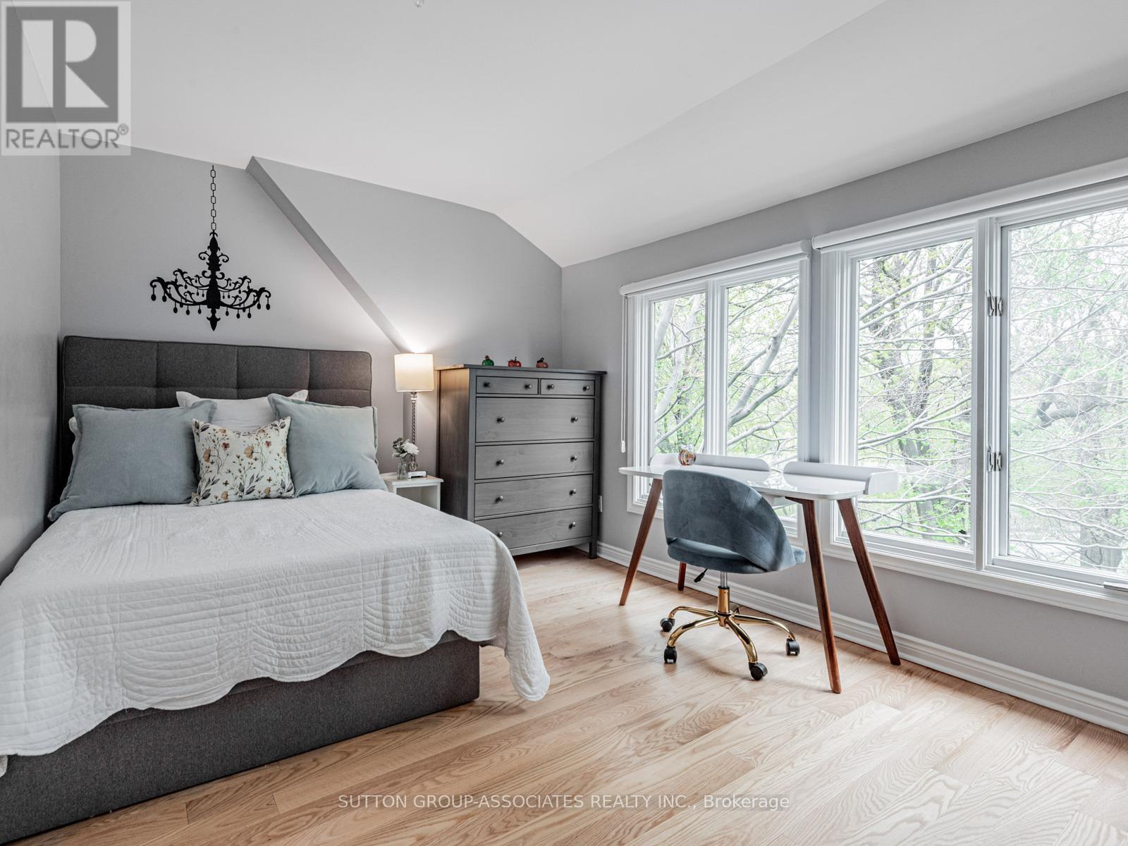 20 Glengrove Avenue E, Toronto (Lawrence Park South), Ontario  M4N 1E7 - Photo 22 - C12128667