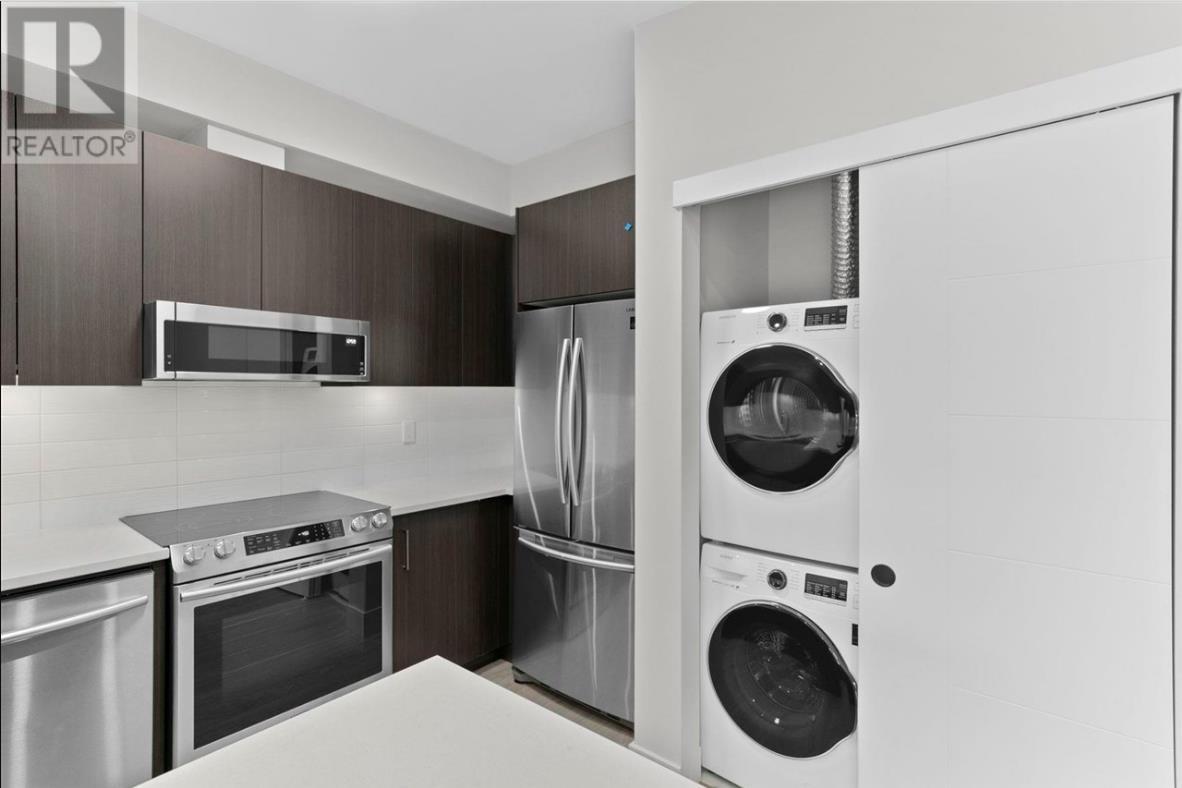 203 1633 Tatlow Avenue, North Vancouver, British Columbia  V7P 2Z8 - Photo 10 - R2989887