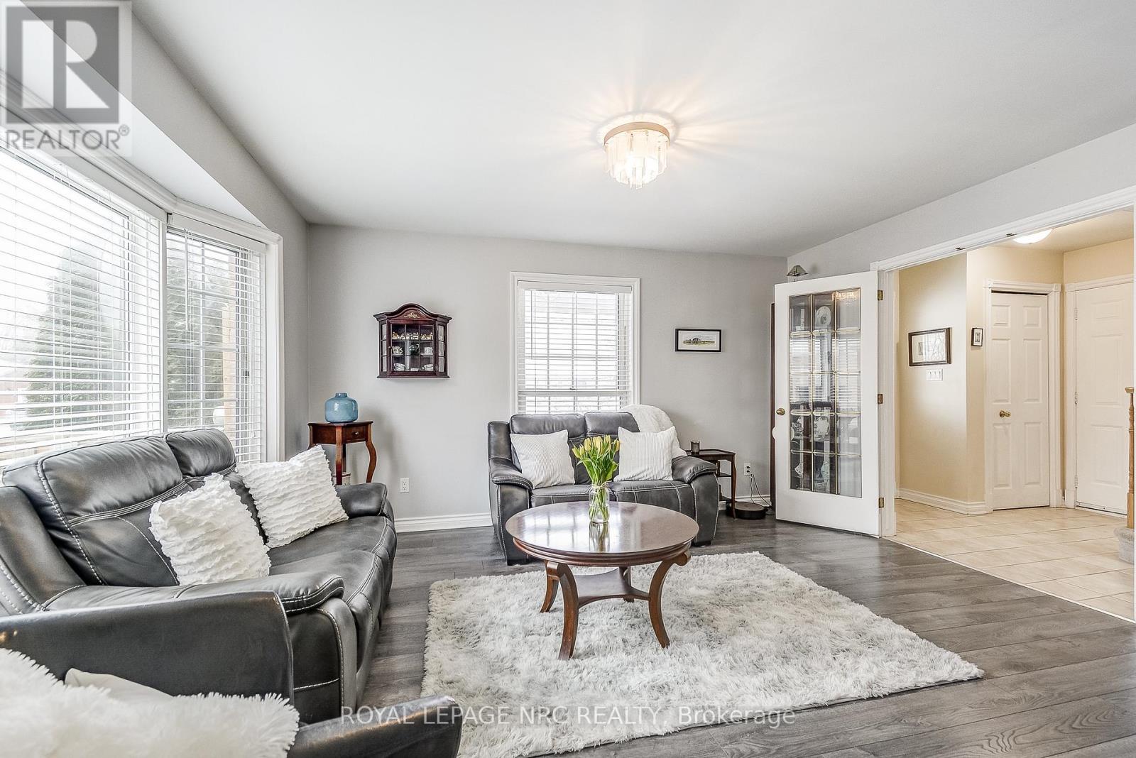 32 The Promenade Road, Niagara-On-The-Lake, Ontario  L0S 1J0 - Photo 6 - X11969553