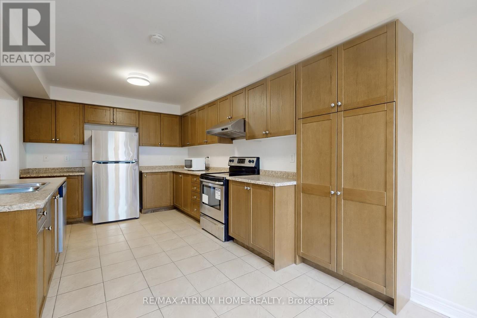 23 De Jong Street, Toronto, Ontario  M1P 0C1 - Photo 13 - E12128652