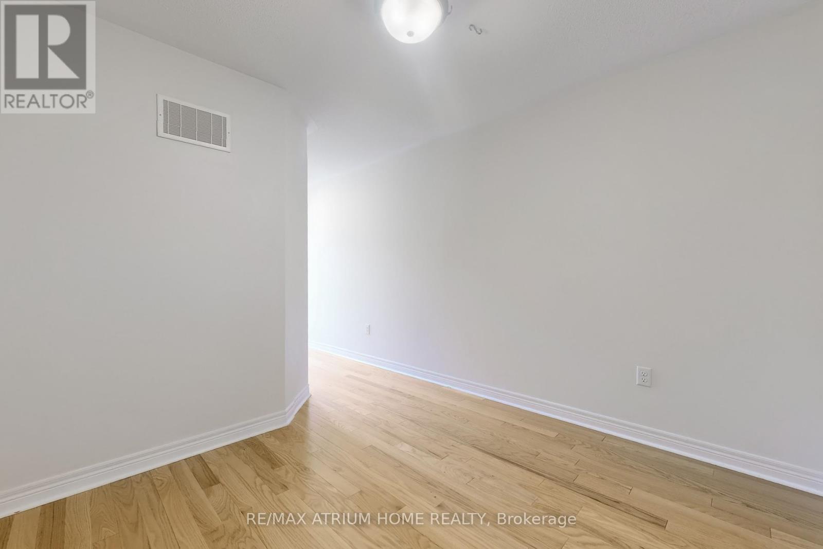23 De Jong Street, Toronto, Ontario  M1P 0C1 - Photo 24 - E12128652