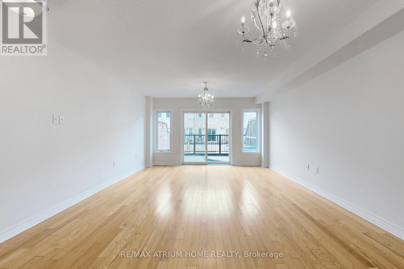 23 De Jong Street, Toronto, Ontario  M1P 0C1 - Photo 7 - E12128652