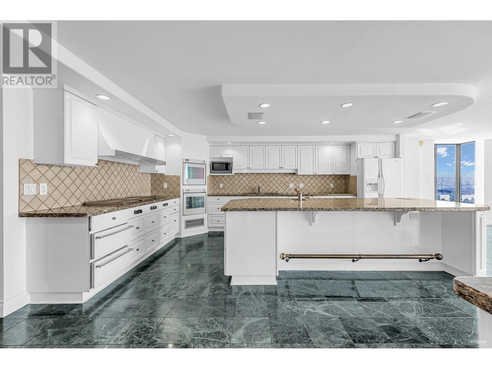 Ph1 8 Laguna Court, New Westminster, British Columbia  V3M 6M6 - Photo 6 - R2998990
