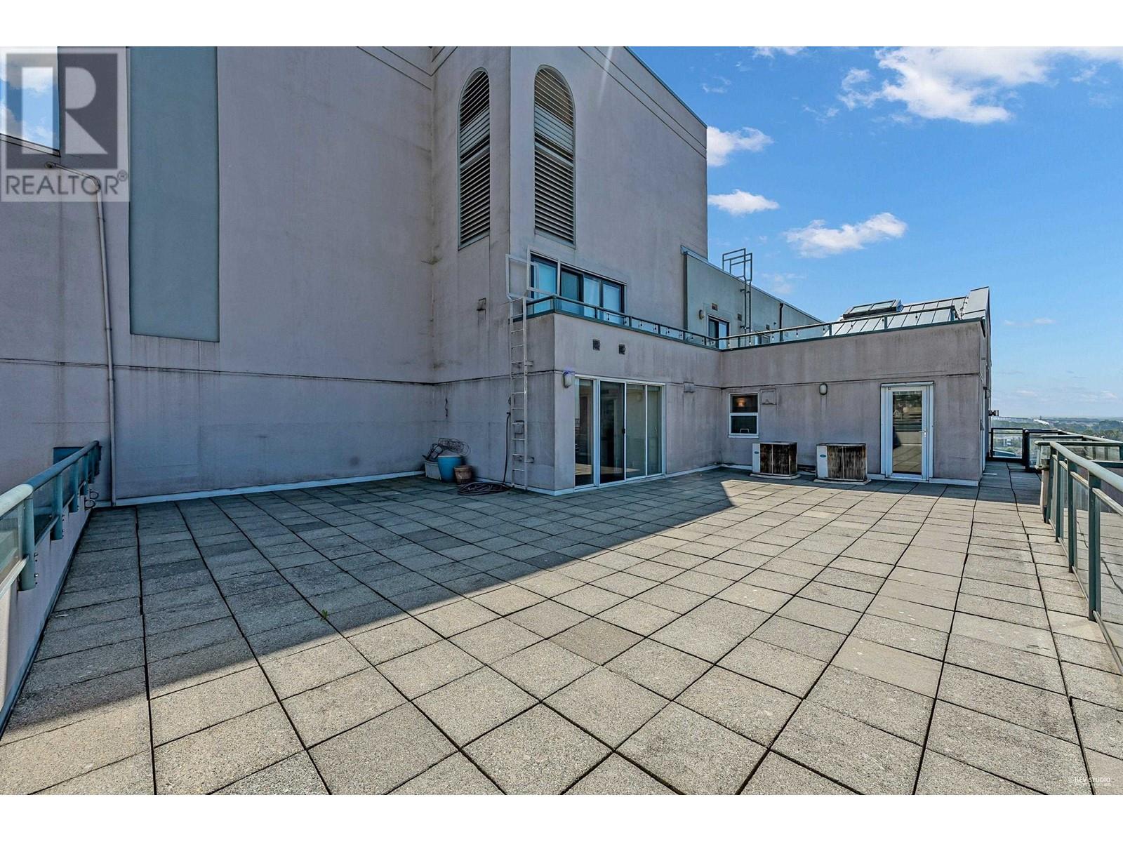 Ph1 8 Laguna Court, New Westminster, British Columbia  V3M 6M6 - Photo 29 - R2998990