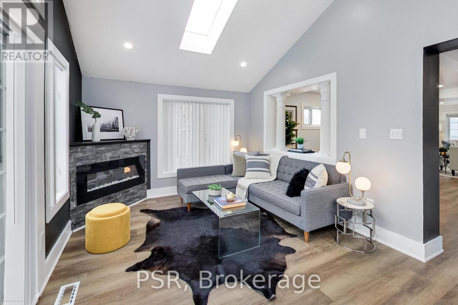 201 Ranee Avenue, Toronto (Englemount-Lawrence), Ontario  M6A 1N3 - Photo 24 - C12128061