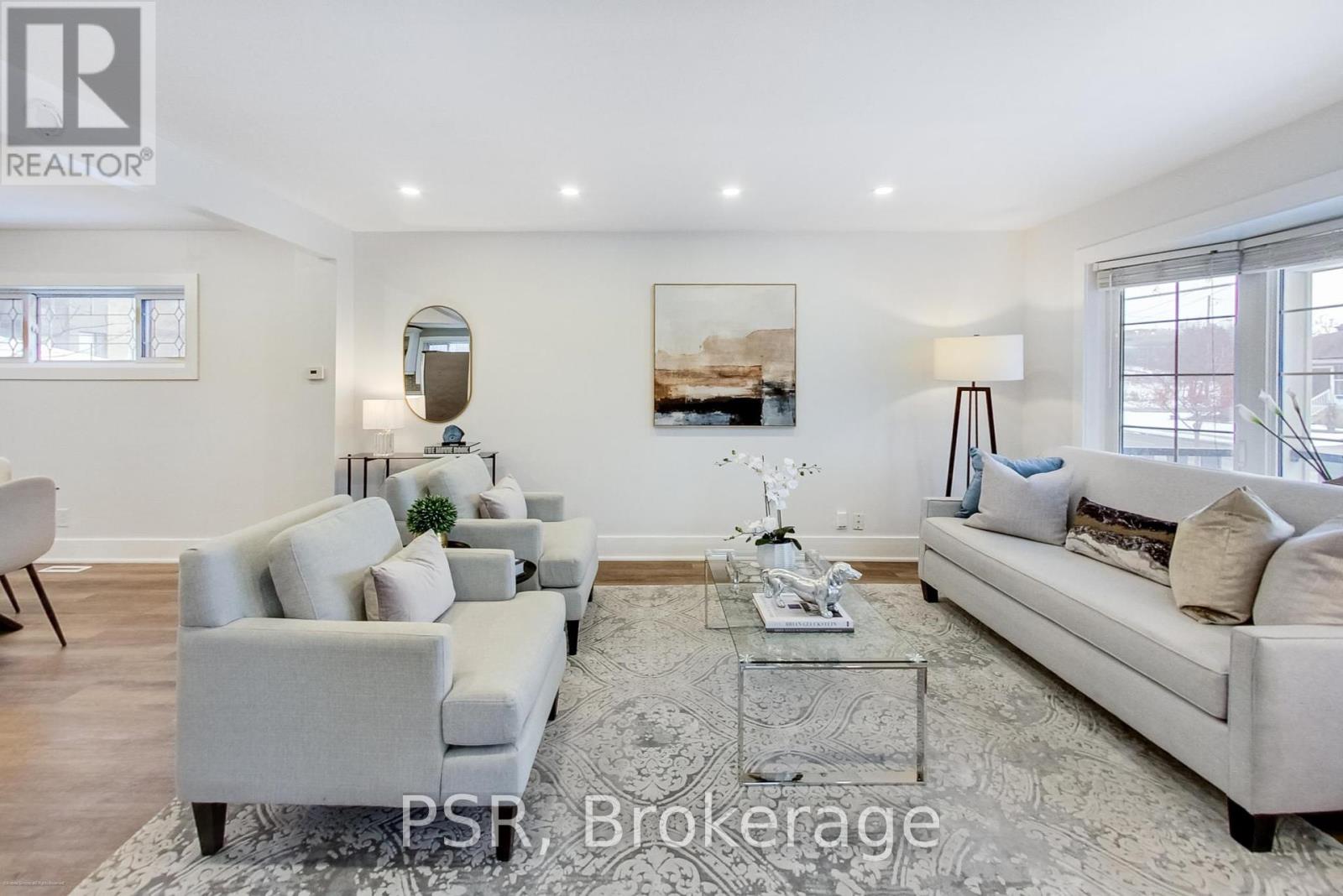 201 Ranee Avenue, Toronto (Englemount-Lawrence), Ontario  M6A 1N3 - Photo 3 - C12128061