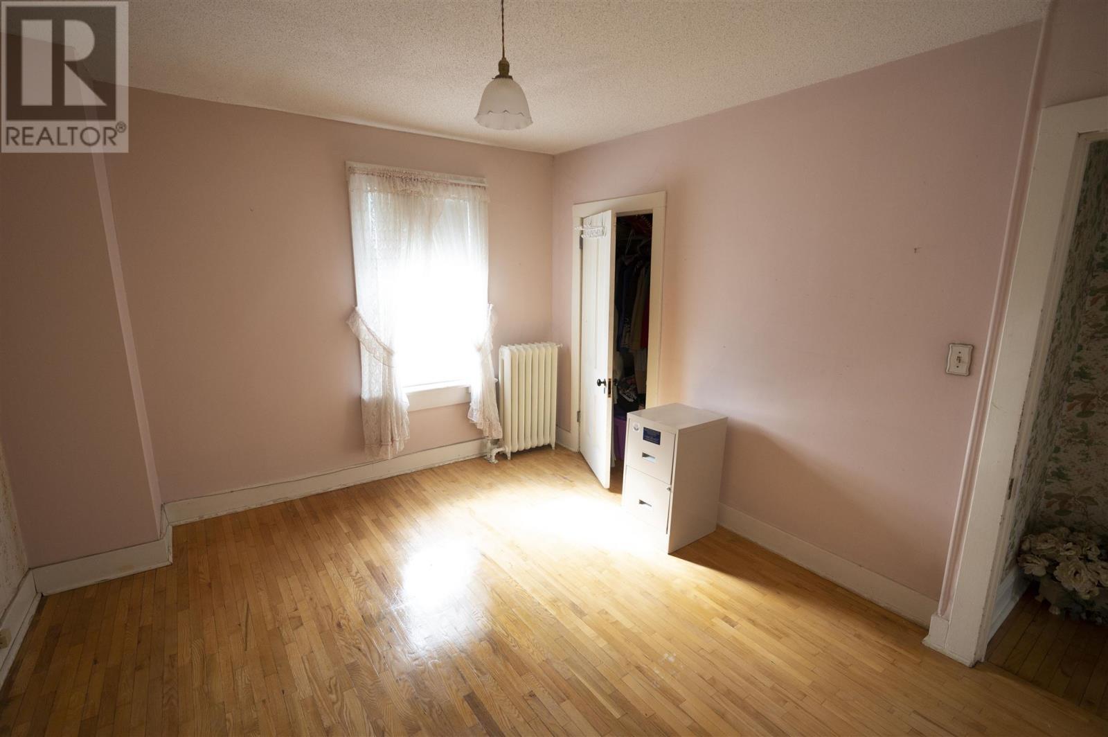 233 Elgin Street, Thunder Bay, Ontario  P7A 3S9 - Photo 26 - TB251027