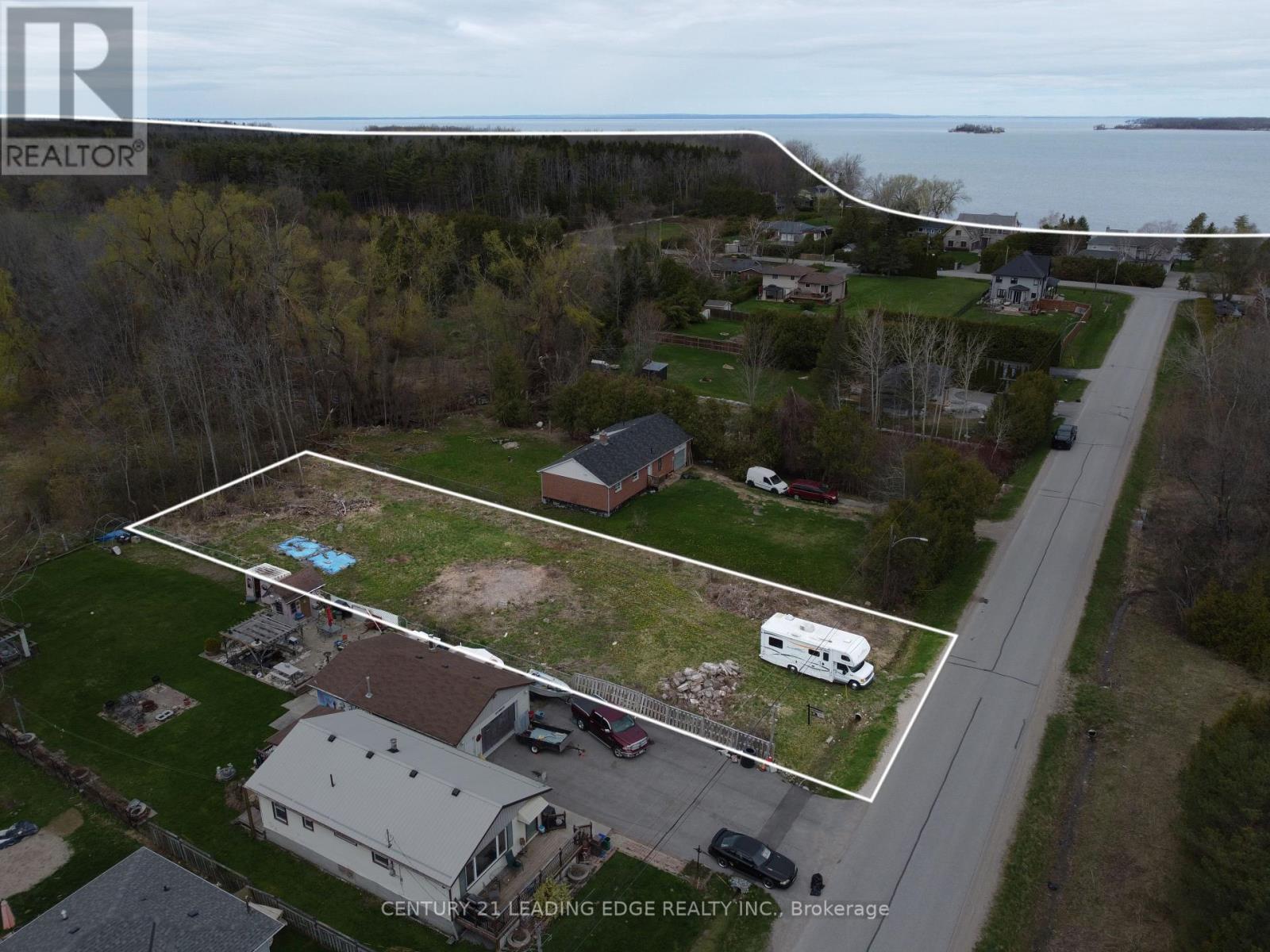 166 Virginia Boulevard, Georgina, Ontario  L0E 1R0 - Photo 2 - N11979413