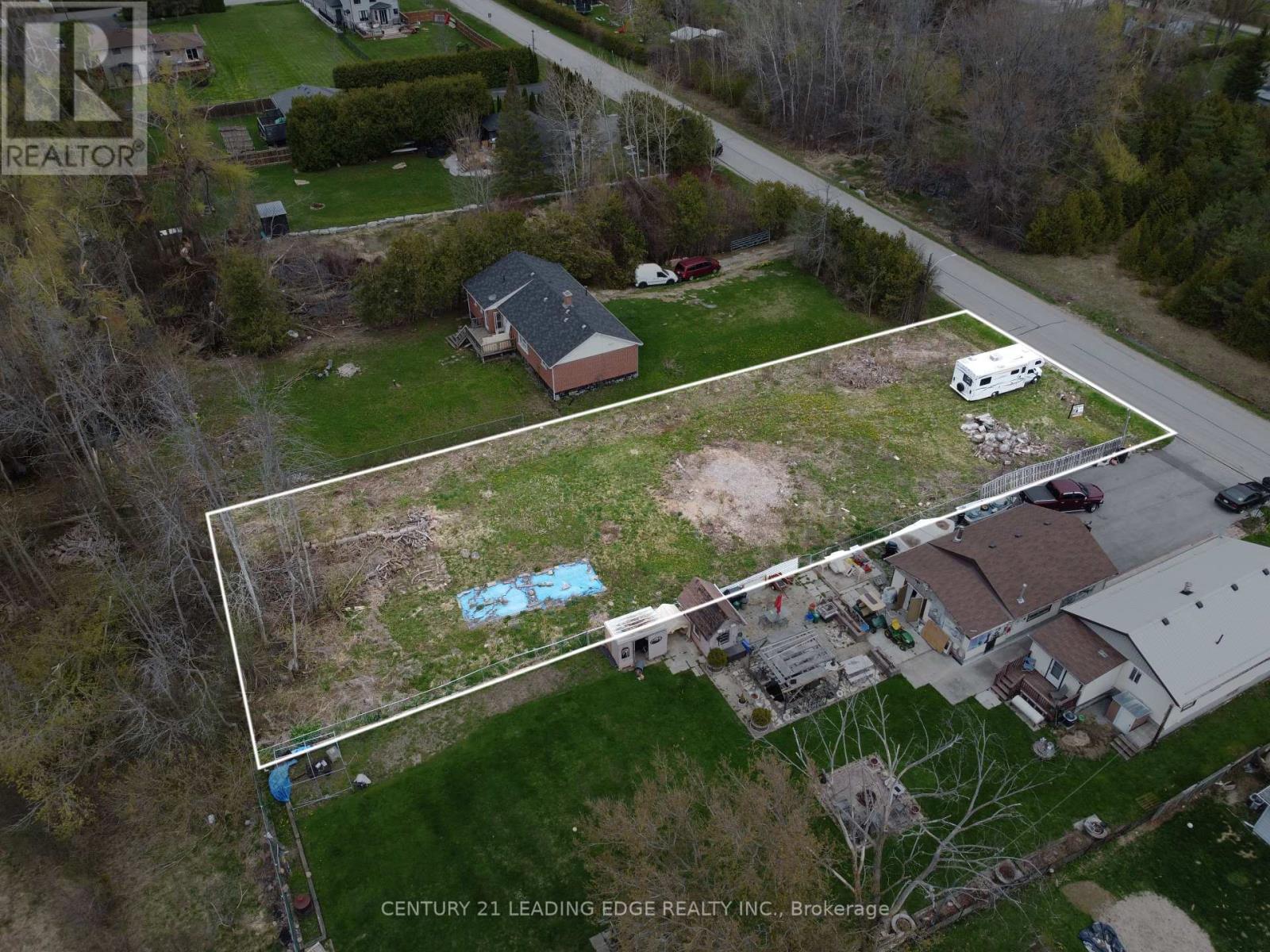 166 Virginia Boulevard, Georgina, Ontario  L0E 1R0 - Photo 3 - N11979413