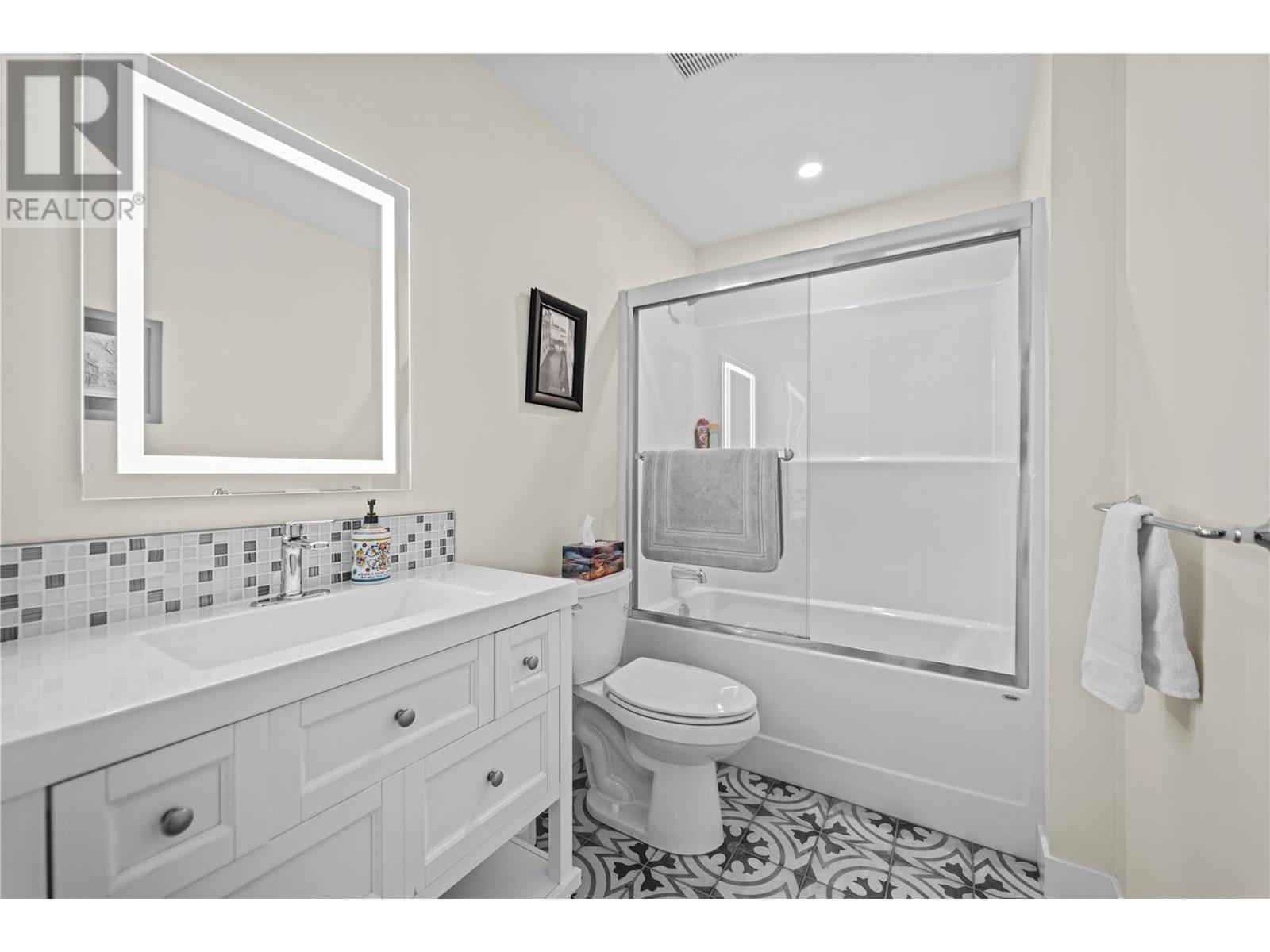 1330 MYRA Place Kamloops Photo 39