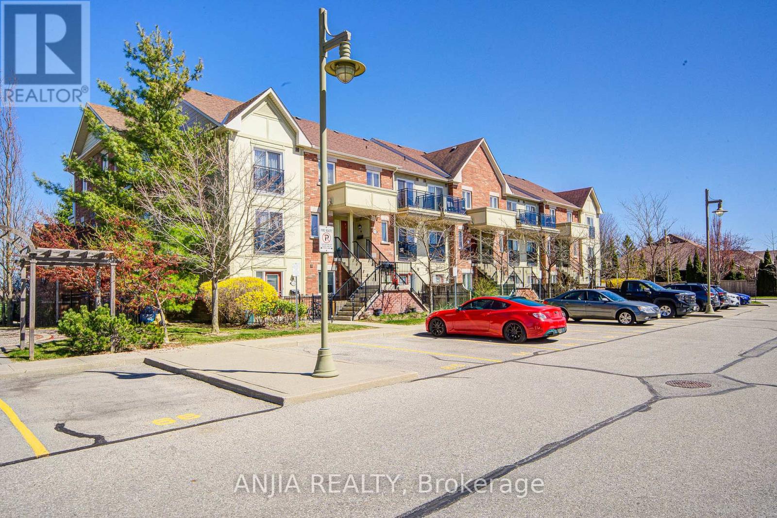 Property at 88 - 150 CHANCERY ROAD image 1