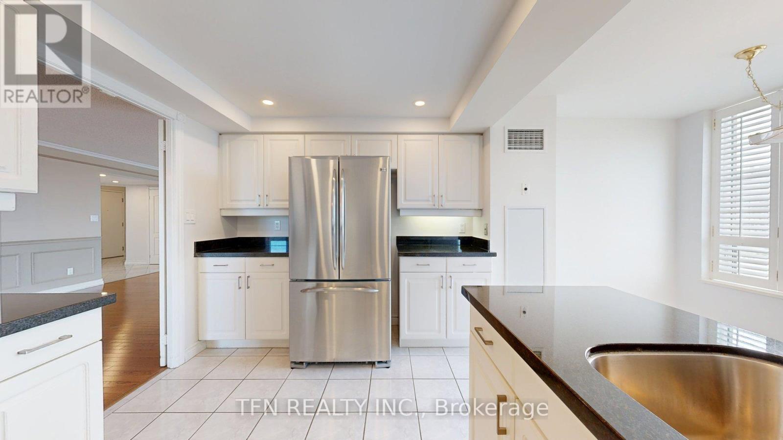 709 - 850 Steeles Avenue W, Vaughan, Ontario  L4J 8E7 - Photo 11 - N12128657