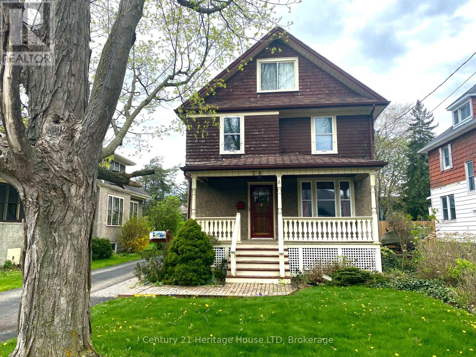 Property at 28 ERIE STREET image 1