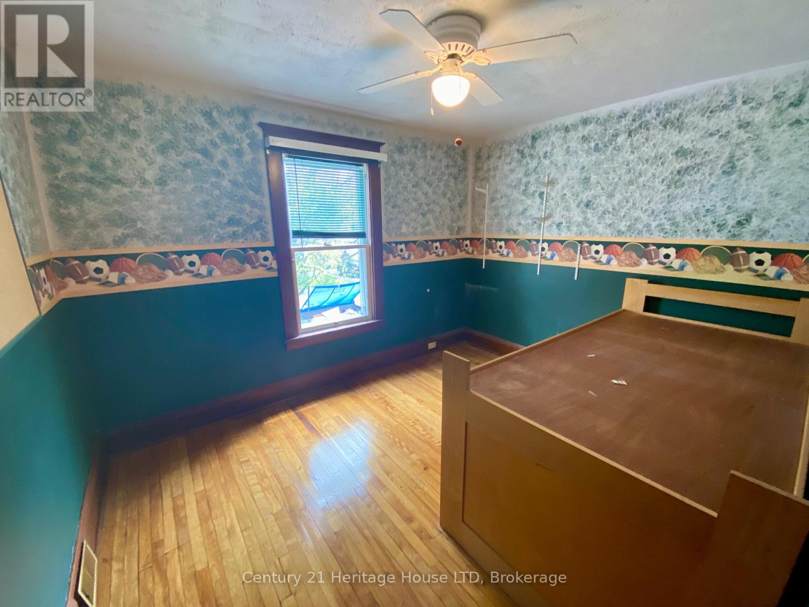 28 Erie Street, Port Colborne, Ontario  L3K 4L7 - Photo 21 - X12128843