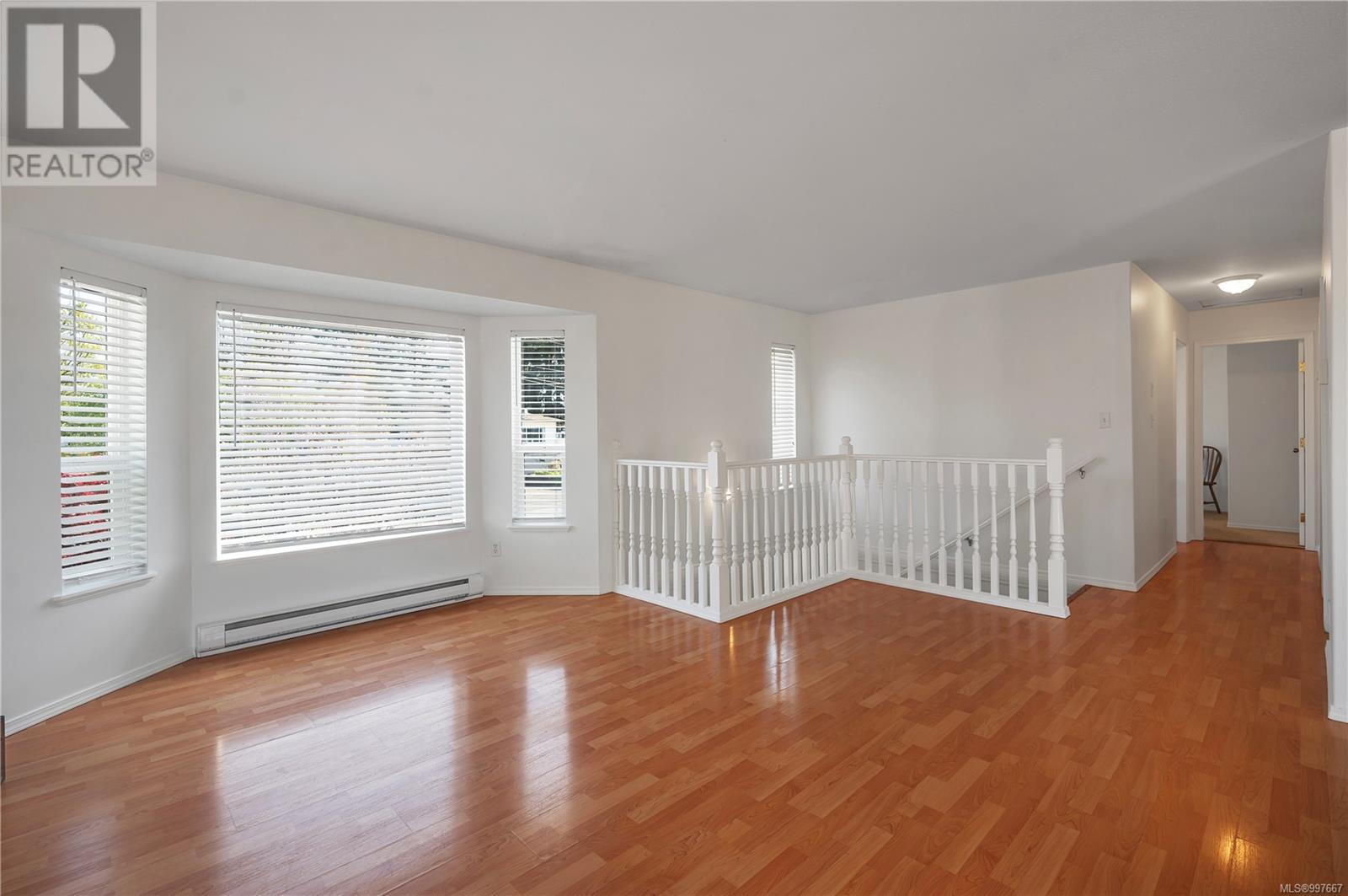 Property at 560 6th Ave image 2