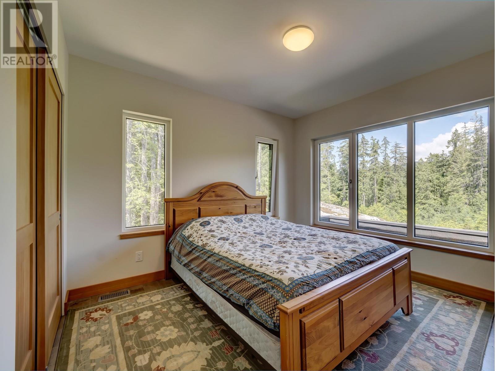 3163 Crystal Road, Roberts Creek, British Columbia  V0N 2W1 - Photo 30 - R2998798