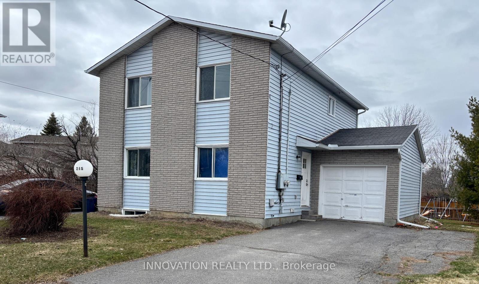 215-217 Woodward Street, Carleton Place, Ontario  K7C 4E8 - Photo 2 - X12128720