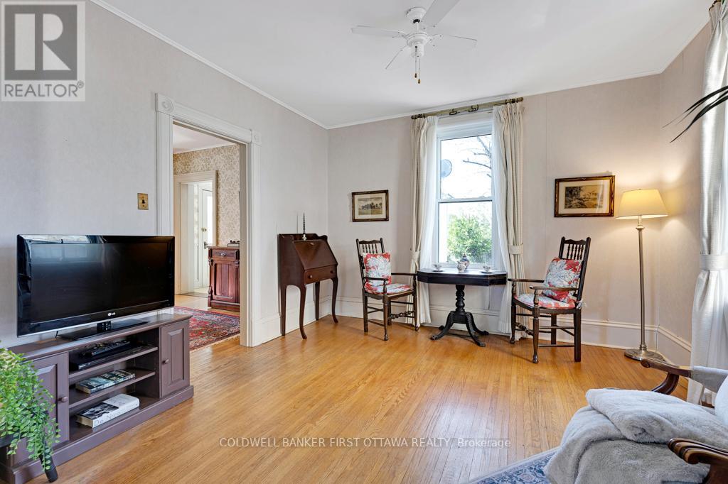 32 Drummond Street E, Perth, Ontario  K7H 1E9 - Photo 8 - X12128768