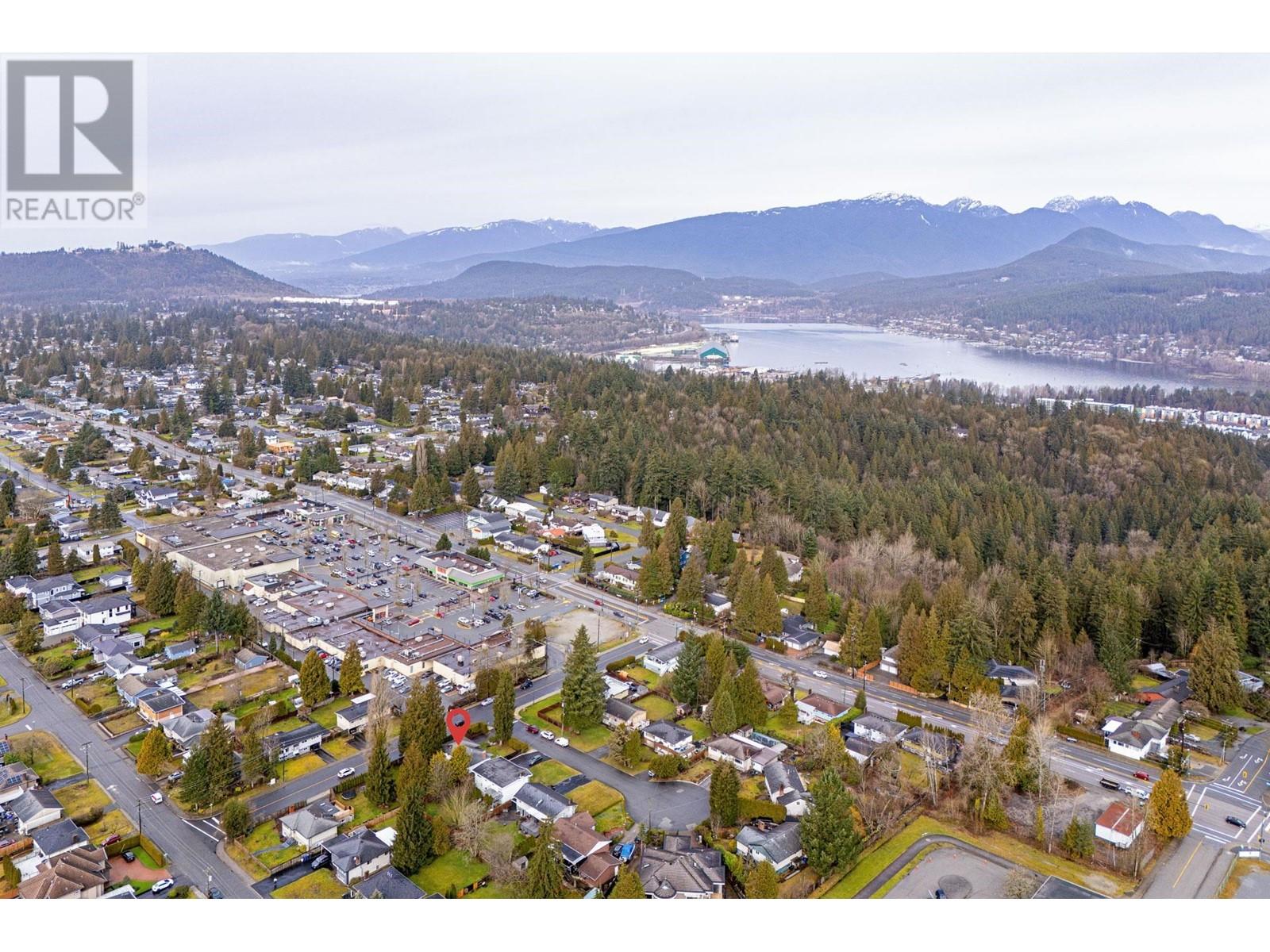 2070 Lyons Court, Coquitlam, British Columbia  V3J 3L7 - Photo 35 - R2998950