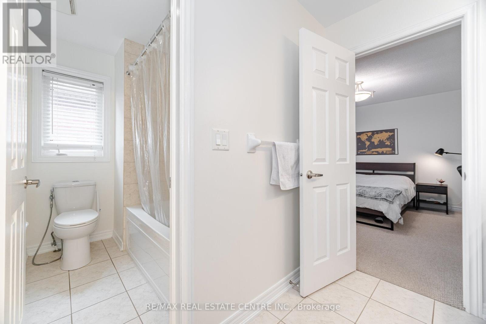 3401 Hideaway Place, Mississauga, Ontario  L5M 0A7 - Photo 36 - W12128637