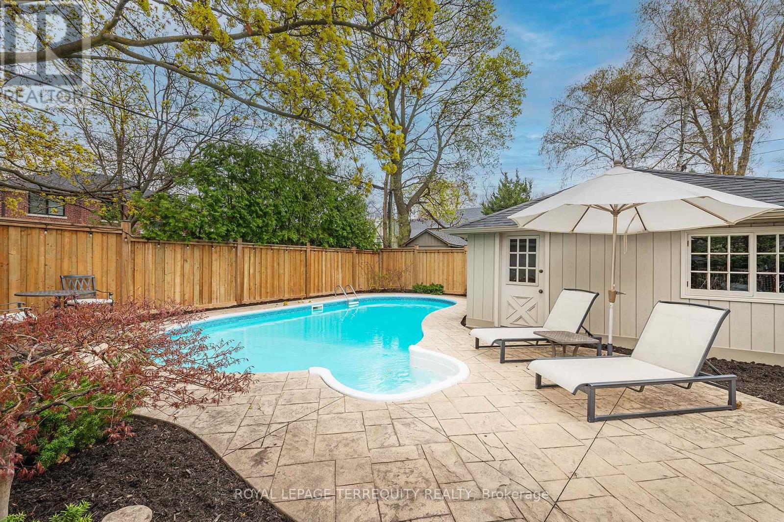 369 Prince Edward Drive N, Toronto (Kingsway South), Ontario  M8X 2L6 - Photo 39 - W12128649