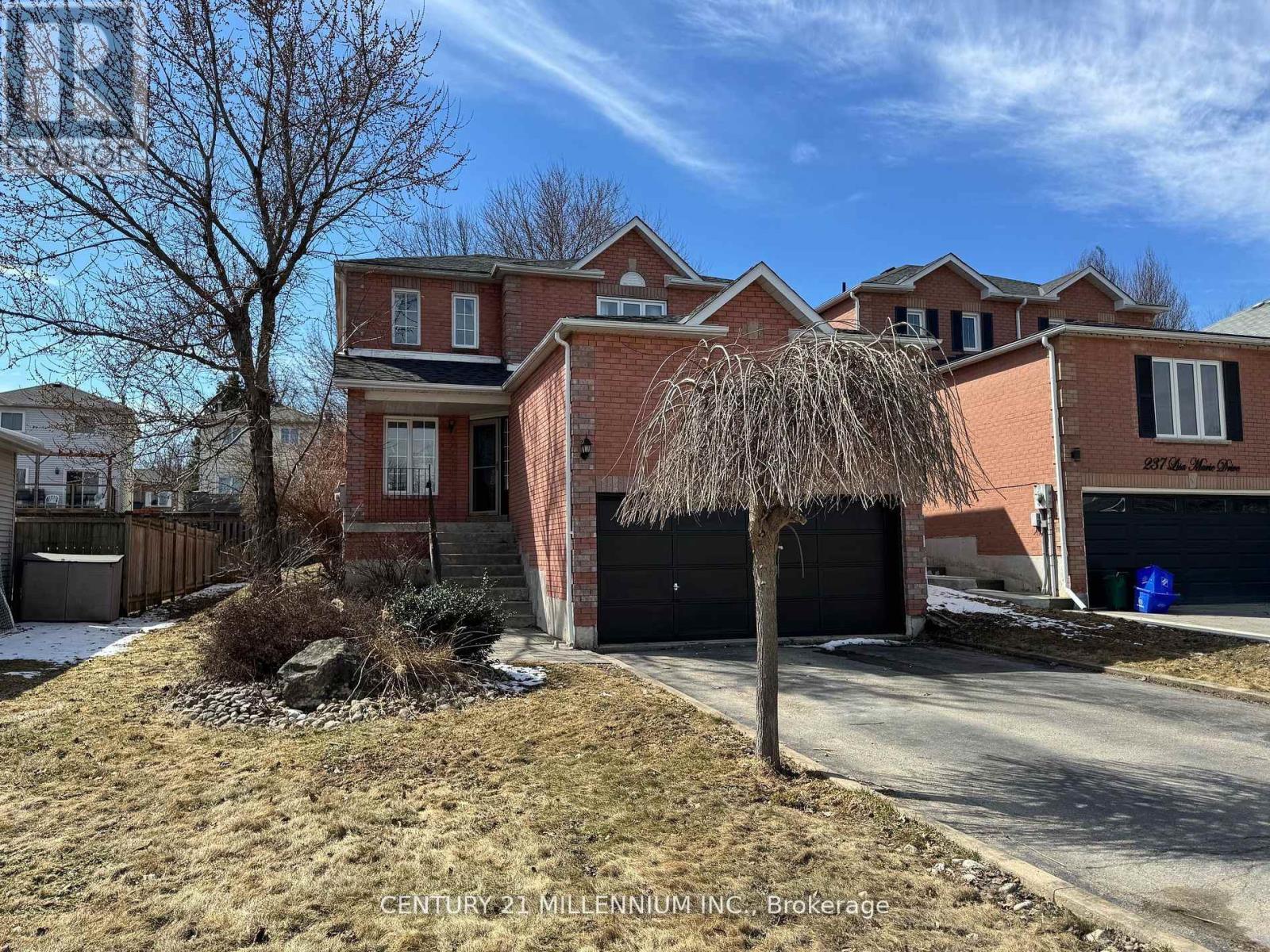 239 LISA MARIE DRIVE, Orangeville, Ontario