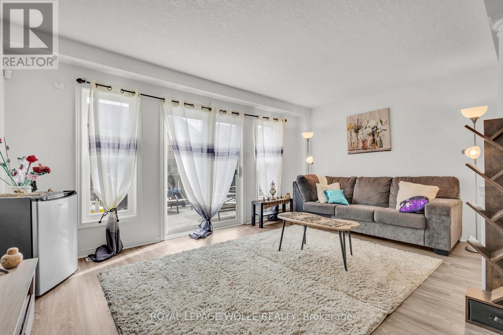 18 Donnenwerth Drive, Kitchener, Ontario  N2E 3X2 - Photo 21 - X12128646