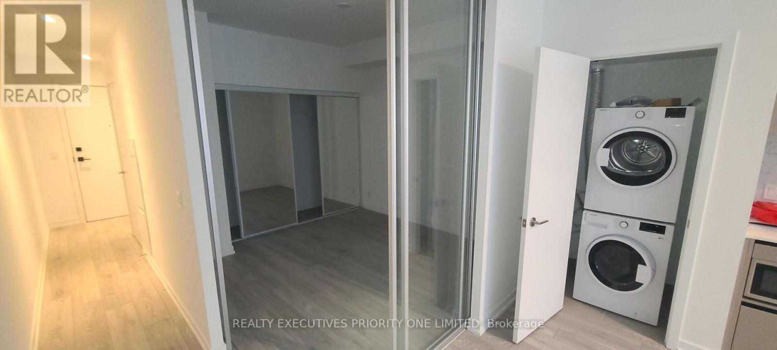 319 - 55 Mercer Street, Toronto, Ontario  M5V 0W4 - Photo 7 - C12128808
