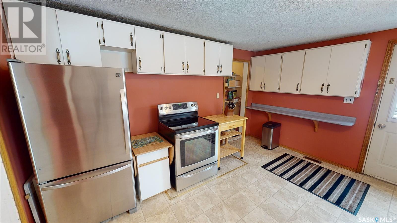 319 Carlyle Street, Arcola, Saskatchewan  S0C 0G0 - Photo 8 - SK998301