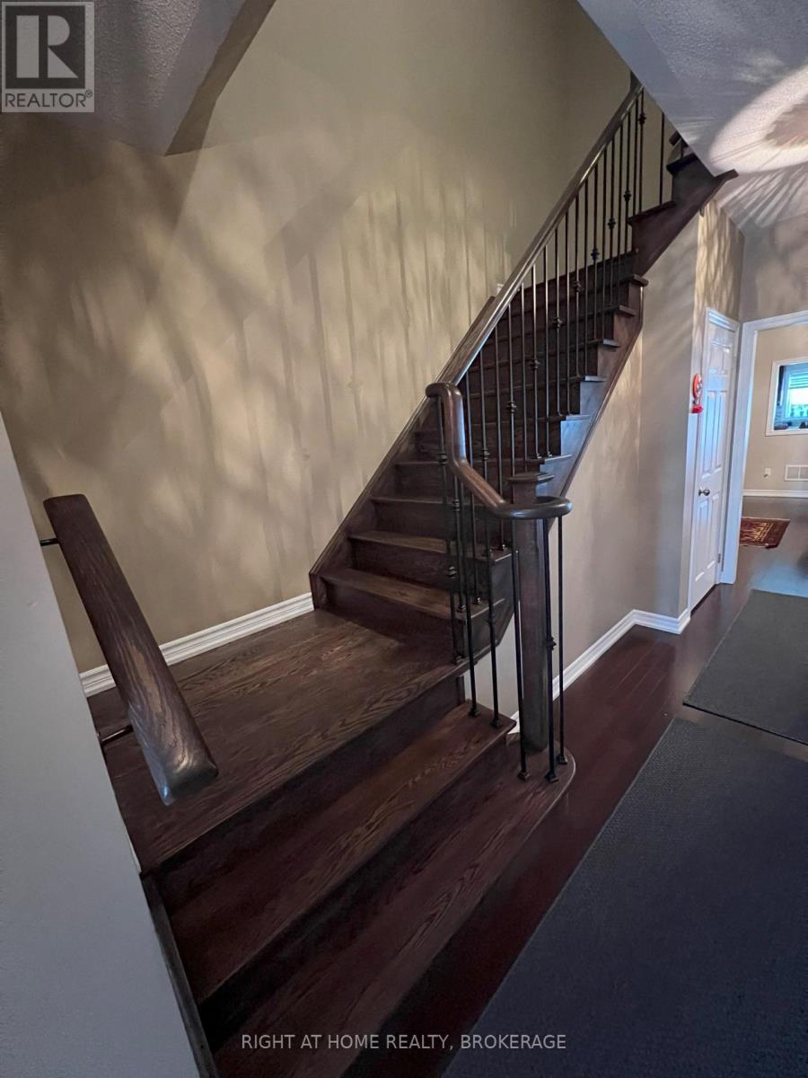 Property at 60 ZACHARY PLACE image 4