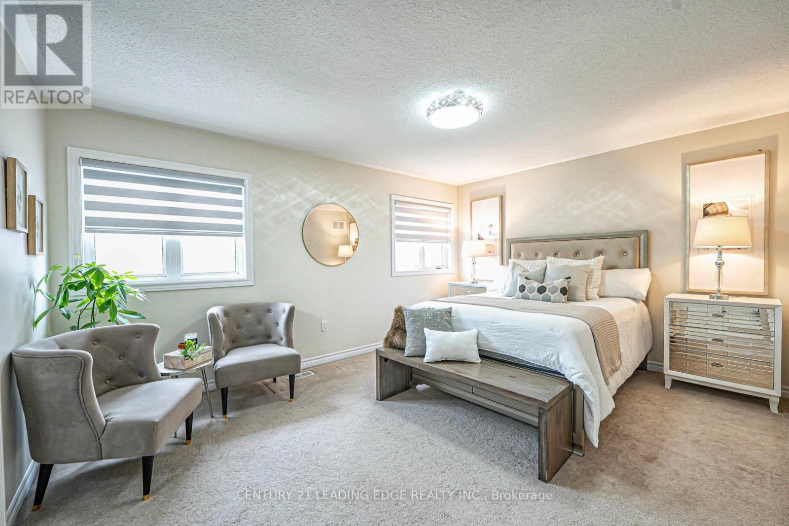 87 Ridge Gate Crescent, East Gwillimbury, Ontario  L0G 1M0 - Photo 26 - N12128756