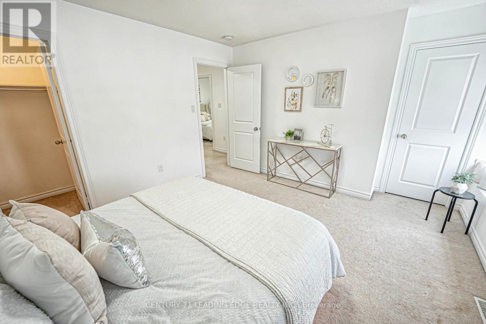 87 Ridge Gate Crescent, East Gwillimbury, Ontario  L0G 1M0 - Photo 33 - N12128756