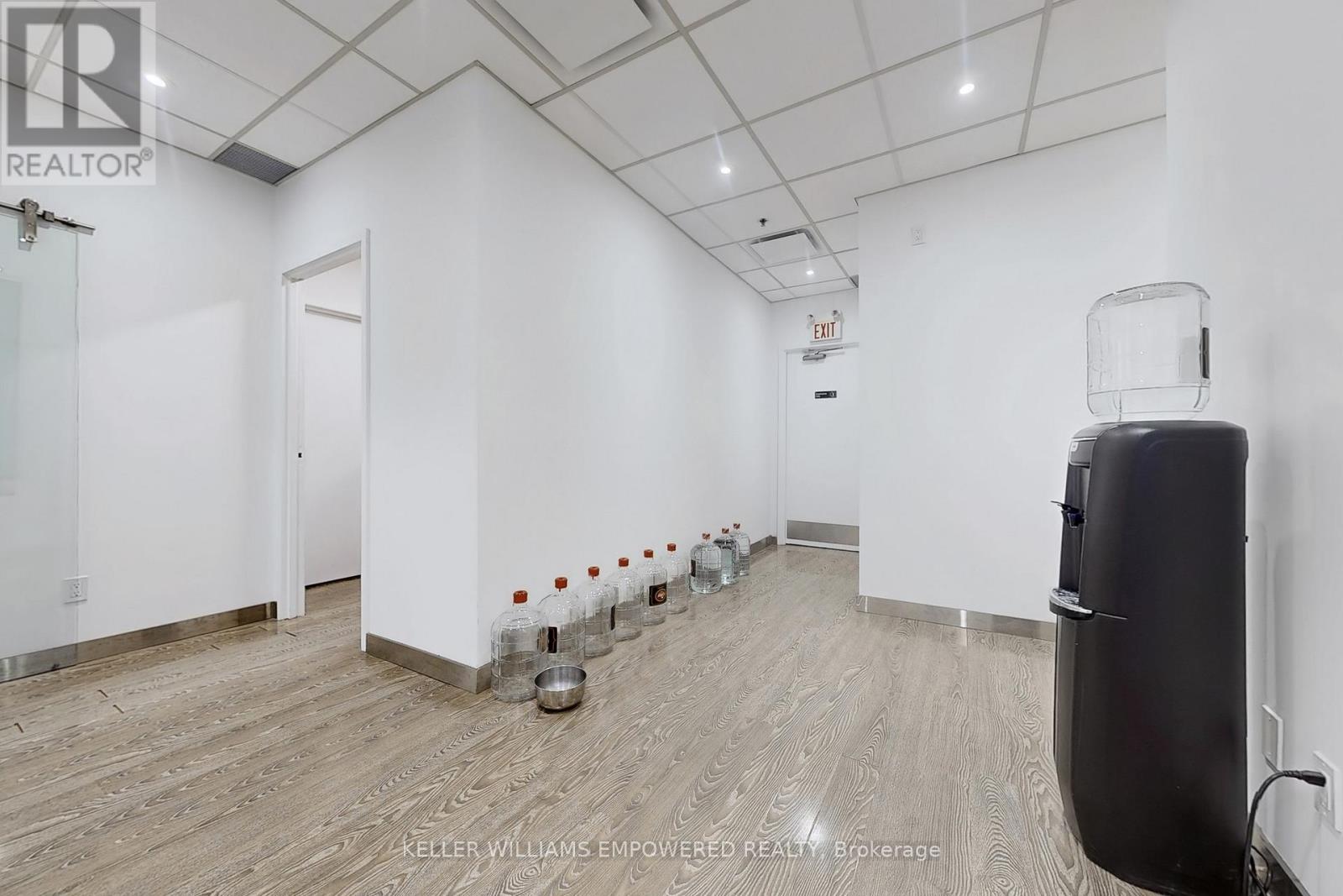 7 & 8 - 60 Marycroft Avenue, Vaughan, Ontario  L4L 5Y5 - Photo 14 - N12128789