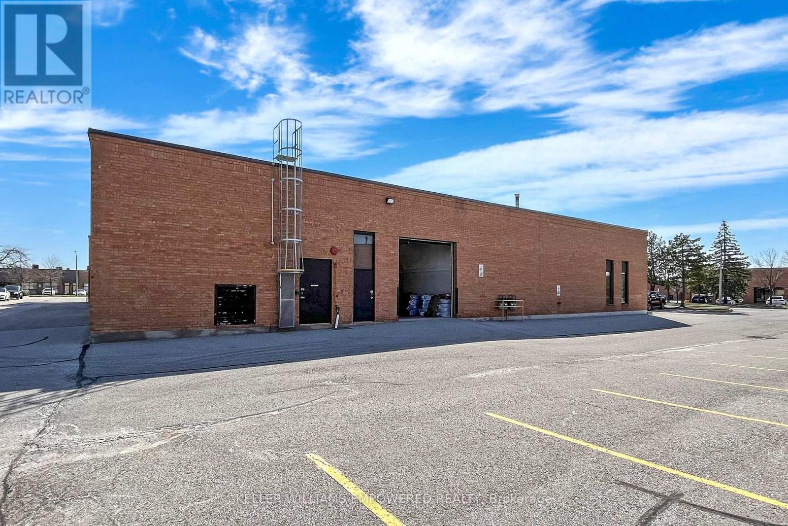 7 & 8 - 60 Marycroft Avenue, Vaughan, Ontario  L4L 5Y5 - Photo 6 - N12128789