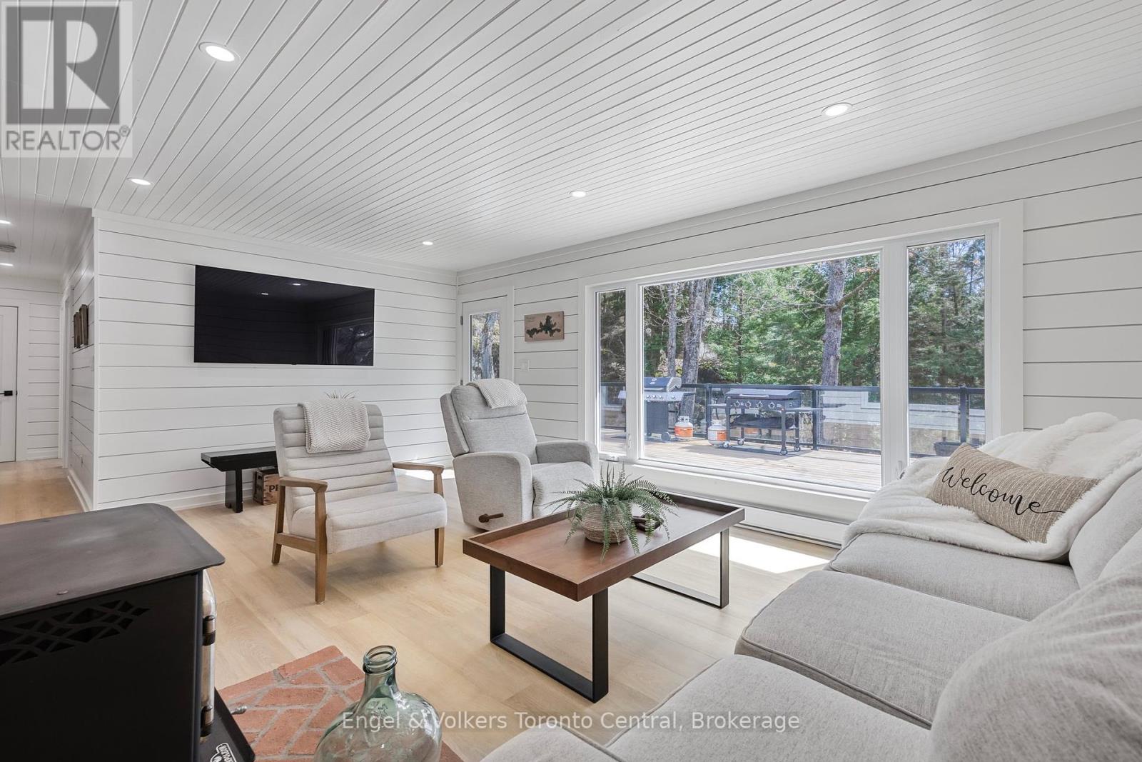 2481 Falkenburg Road, Muskoka Lakes, Ontario  P0B 1J0 - Photo 15 - X12118885