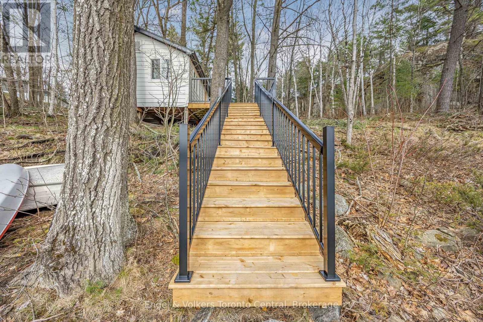 2481 Falkenburg Road, Muskoka Lakes, Ontario  P0B 1J0 - Photo 32 - X12118885