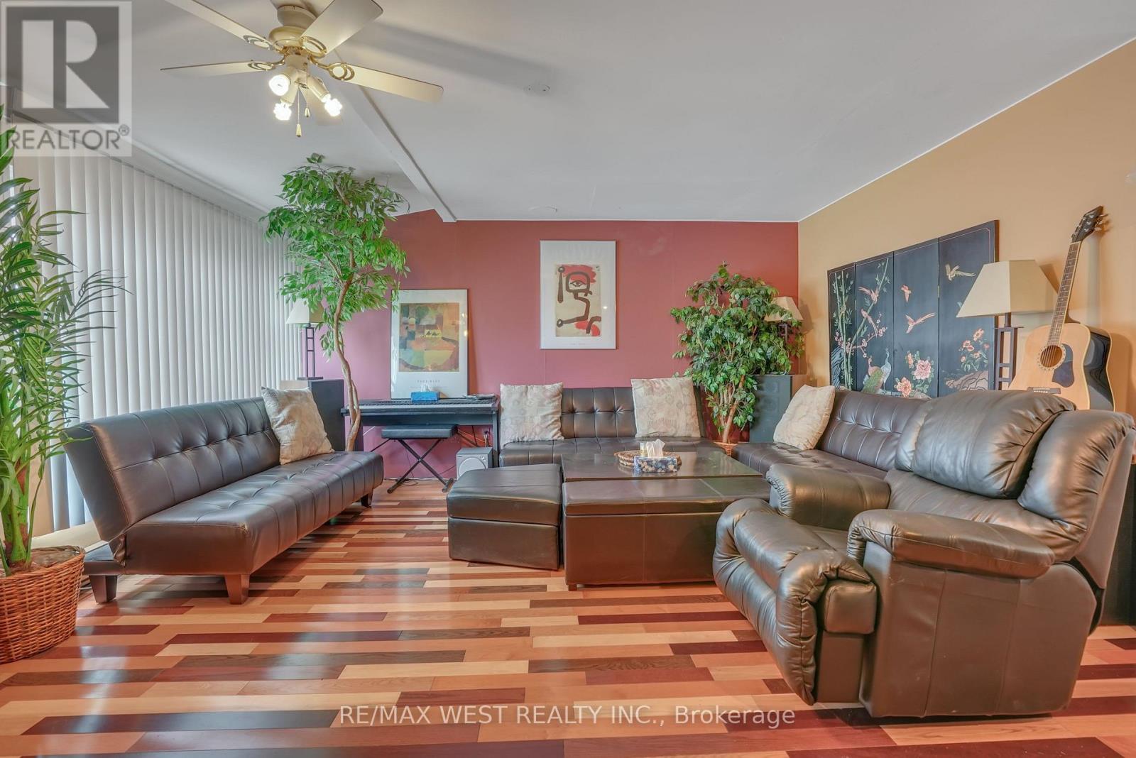 Property at 32 59TH STREET S image 1