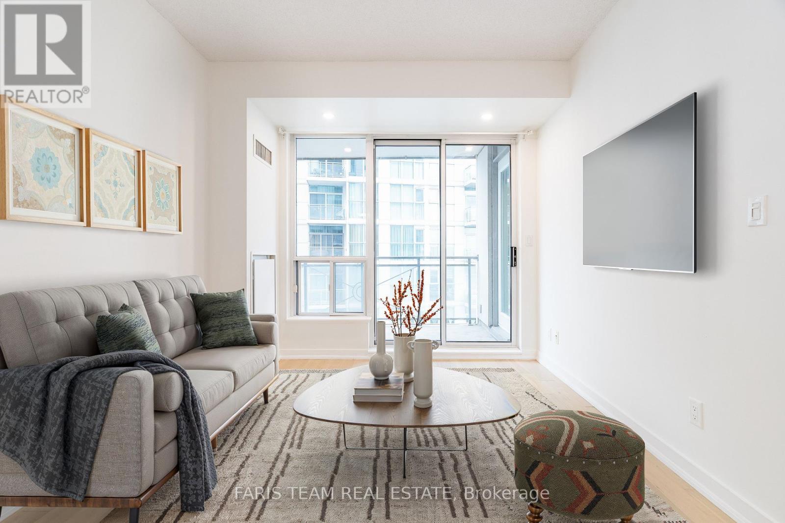 806 - 88 Palace Pier Court, Toronto (Mimico), Ontario  M8V 4C2 - Photo 11 - W12128755