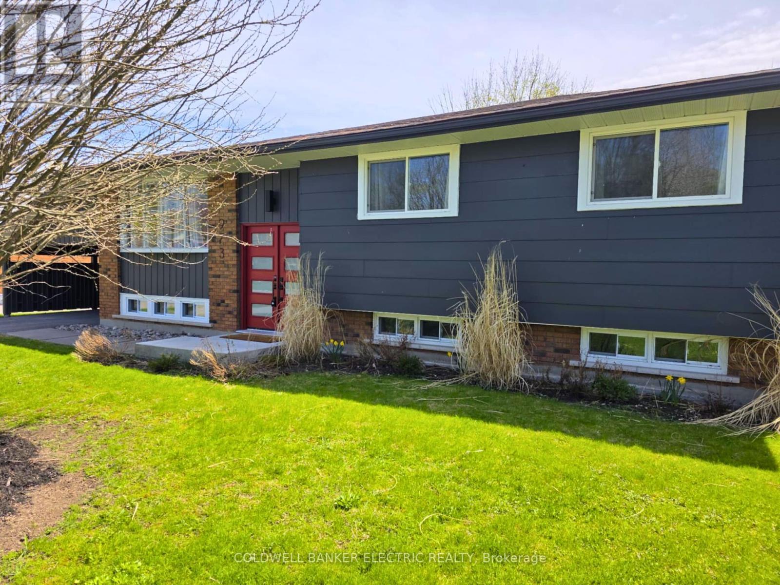 973 Afton Road, Peterborough West, Ontario  K9J 7K3 - Photo 3 - X12128850