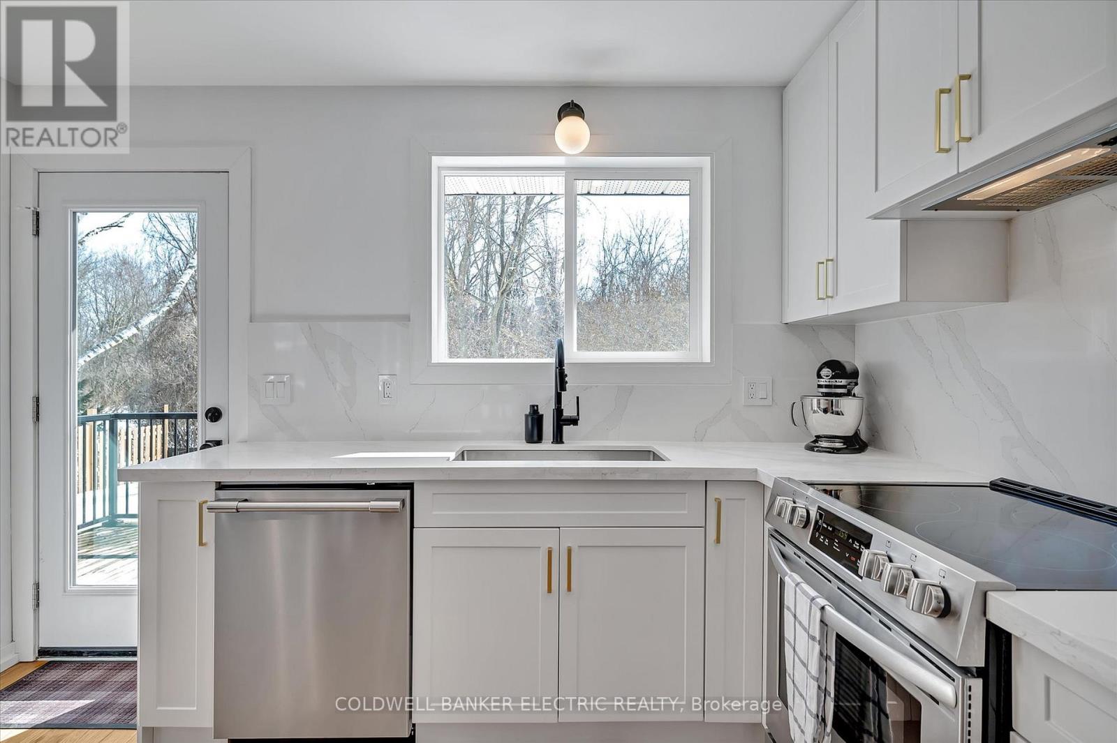 973 Afton Road, Peterborough West, Ontario  K9J 7K3 - Photo 6 - X12128850