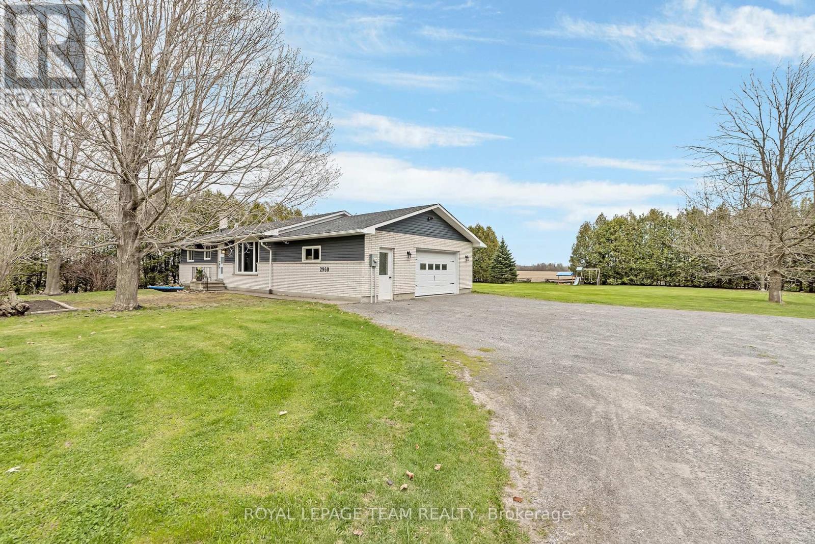 2960 Roger Stevens Drive, Ottawa, Ontario  K0A 2T0 - Photo 4 - X12128857